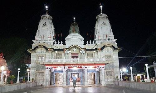 Taxi Service in Gorakhpur Book Outstation Cabs from Gorakhpur